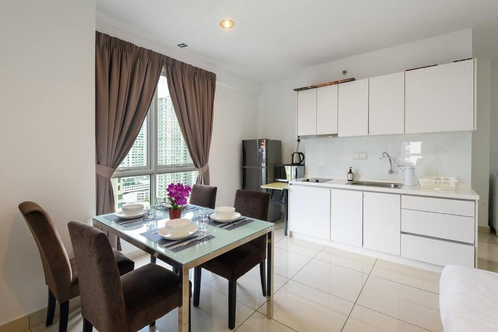 Comfy Studio/gurney/mansion One Apartment George Town